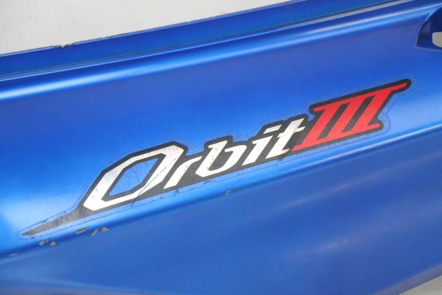 photo de LEFT REAR SIDE PANEL SYM ORBIT III 3 4T 50 (2018 - 2021) - Technical close-up