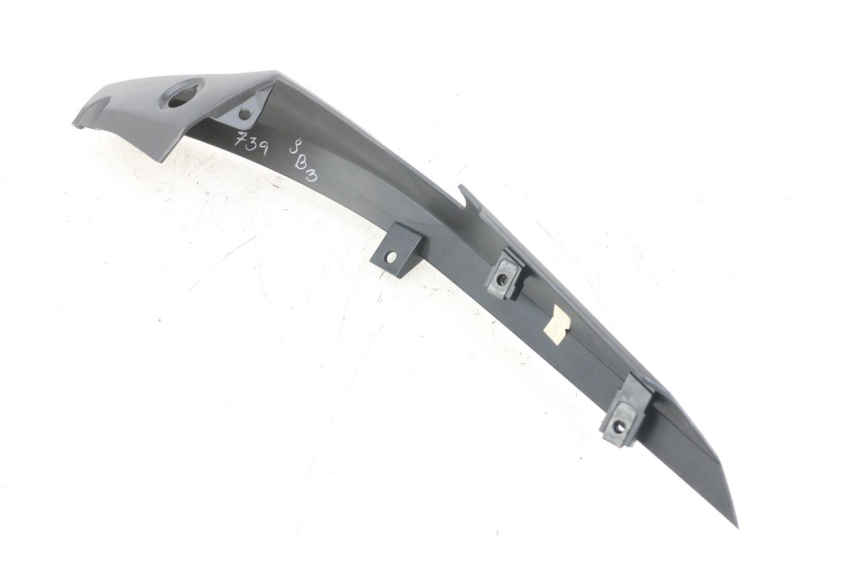 photo de LEFT REAR SIDE PANEL KAWASAKI VERSYS ABS 650 (2015 - 2018) - Fixing points details