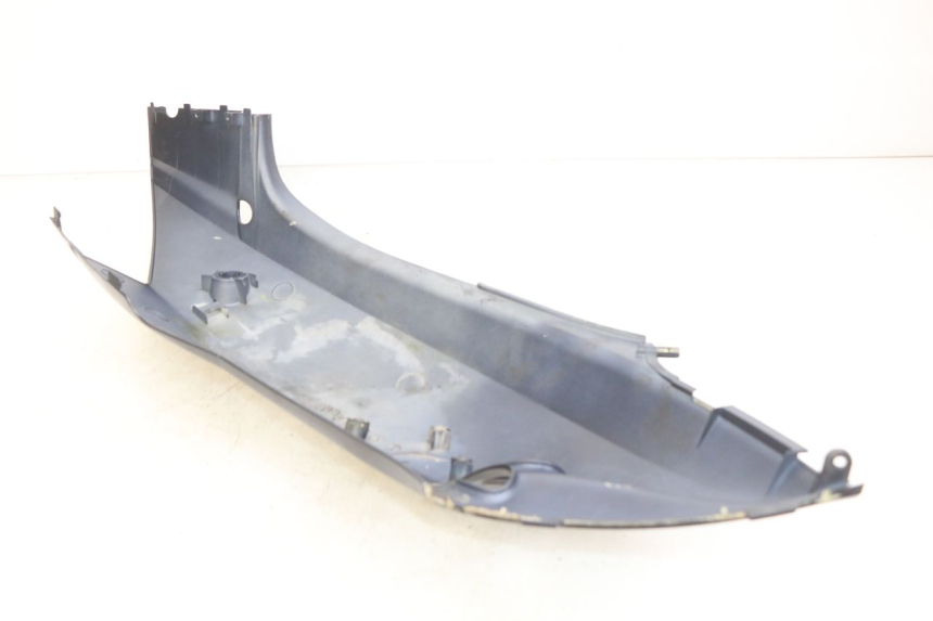 photo de LEFT REAR SIDE PANEL KYMCO VITALITY 2T 50 (2004 - 2010) - Technical close-up