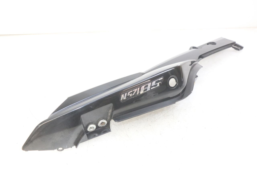 photo de LEFT REAR SIDE PANEL SYM WOLF SB 125 (2011 - 2018) - Product overview
