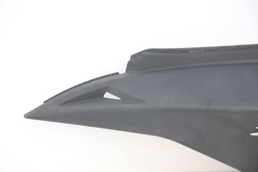 photo de REAR LEFT PANEL KYMCO X-CITING XCITING 400 (2014 - 2018) - Distinctive features