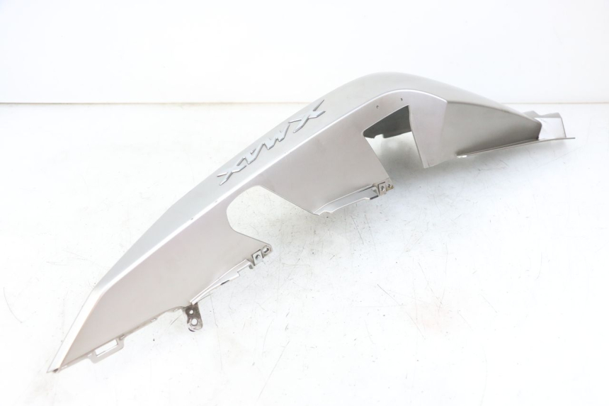 photo de LEFT REAR SIDE PANEL YAMAHA XMAX X-MAX ABS 125 (2017 - 2020) - Surface and material condition