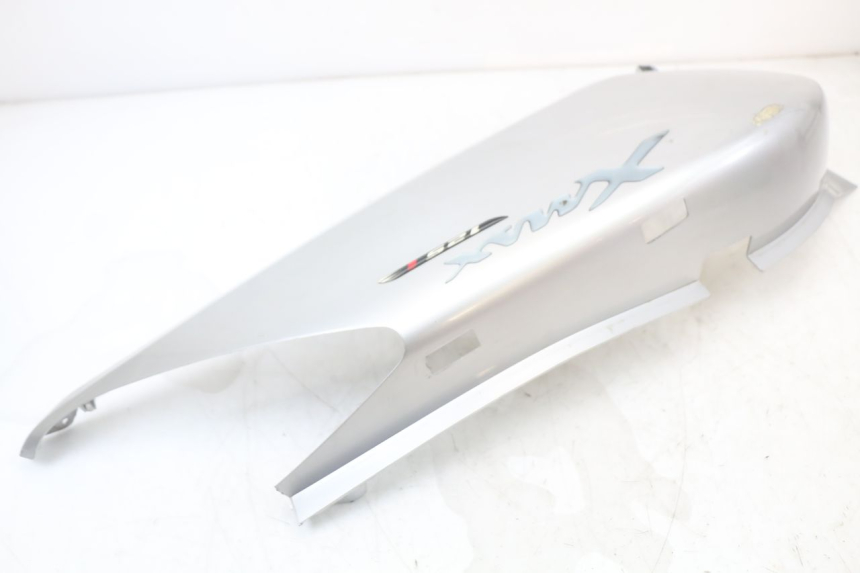 photo de LEFT REAR SIDE PANEL YAMAHA XMAX X-MAX 125 (2006 - 2009) - Product overview