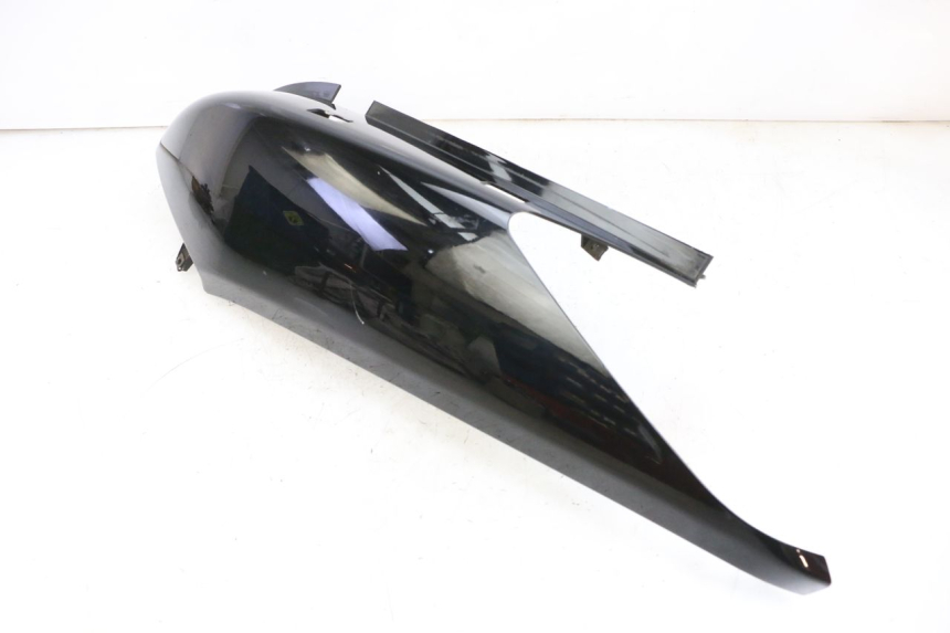 photo de LEFT REAR SIDE PANEL YAMAHA XMAX X-MAX 125 (2006 - 2009) - Checked used part