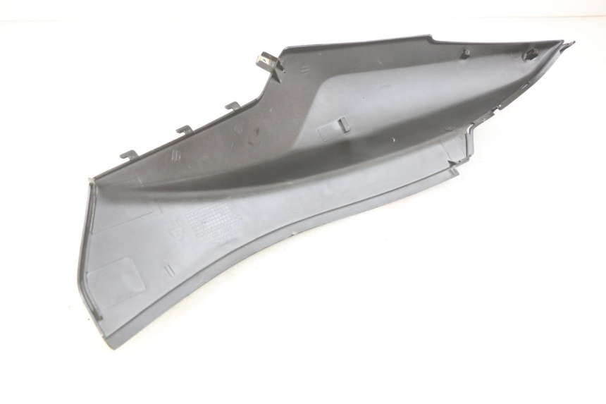 photo de LEFT REAR SIDE PANEL SYM X-PRO 4T 50 (2014 - 2021) - Alternative perspective