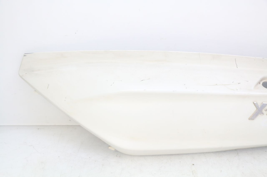 photo de LEFT REAR SIDE PANEL KYMCO X-TOWN XTOWN 125 (2016 - 2021) - Checked used part