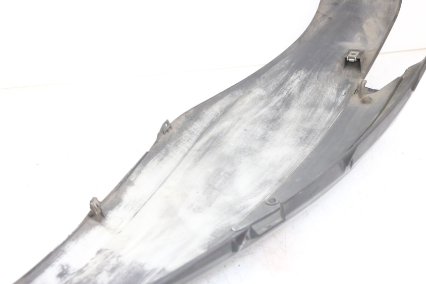 photo de LEFT REAR SIDE PANEL PIAGGIO X10 125 (2012 - 2017) - Alternative perspective