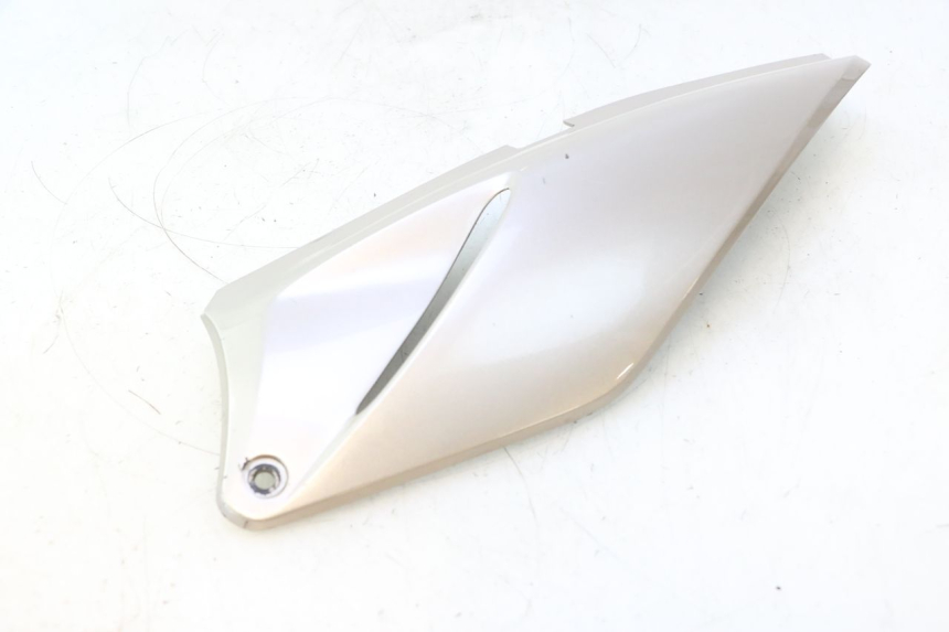 photo de REAR LEFT PANEL HONDA XLV VARADERO 125 (2007 - 2012) - Fixing points details