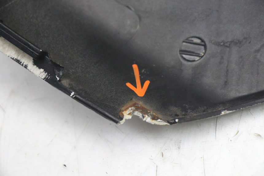 photo de REAR LEFT PANEL YAMAHA NEOS NEO'S 4T 50 (2008 - 2016) - Surface and material condition