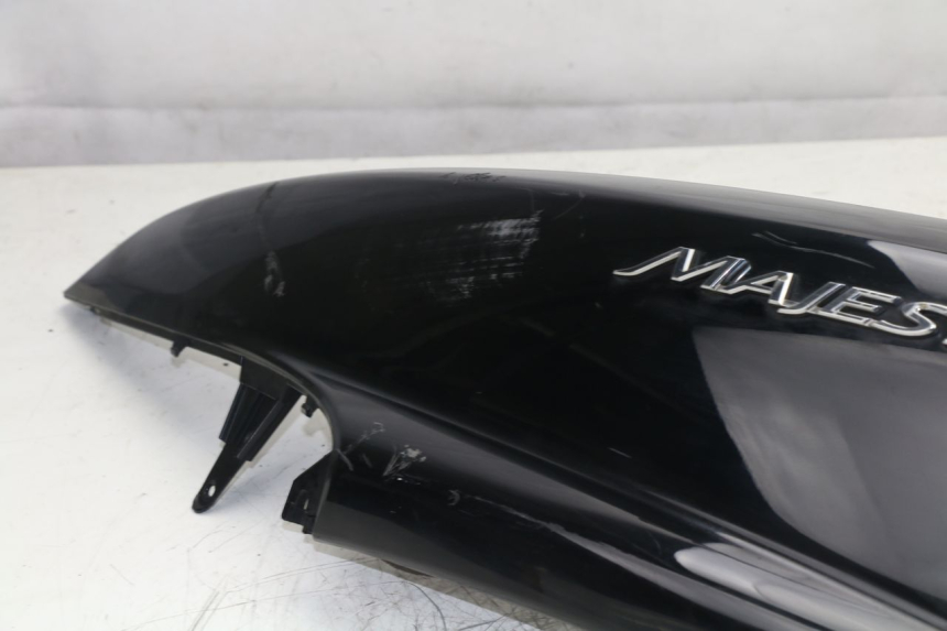 photo de REAR LEFT PANEL YAMAHA YP MAJESTY ABS 400 (2007 - 2009) - High-resolution close-up