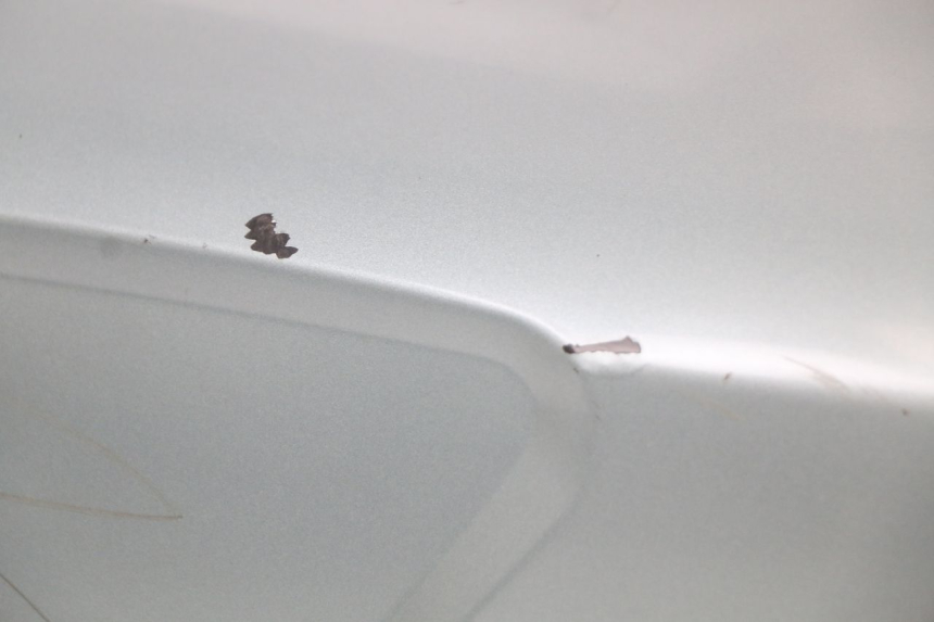 photo de REAR LEFT PANEL YAMAHA YP MAJESTY 125 (2002 - 2006) - Zoom on usage condition