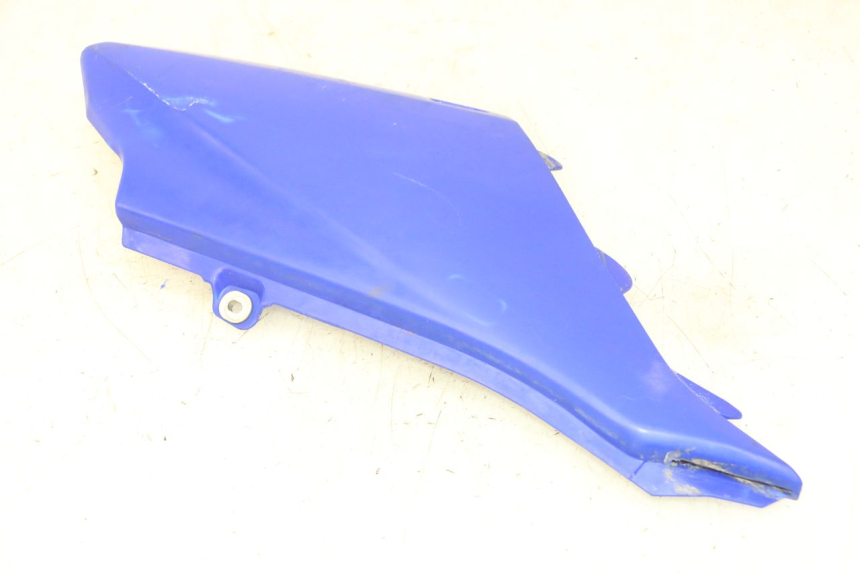 photo de REAR LEFT PANEL YAMAHA YZ 85 (2022 - 2025) - Technical close-up