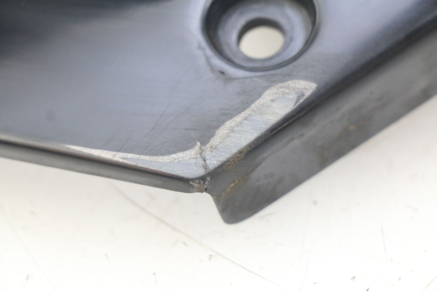 photo de LEFT REAR SIDE PANEL KAWASAKI ZZR 600 (1995 - 2004) - Component detail
