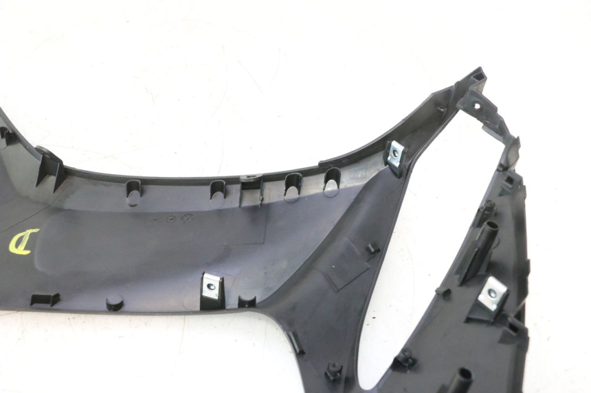 photo de RIGHT FRONT FAIRING KYMCO AGILITY CITY 16P 125 (2015 - 2024) - Surface and material condition