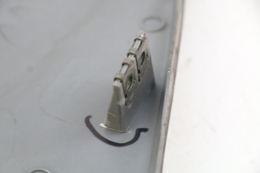 photo de RIGHT FRONT SIDE PANEL ECCITY ARTELEC 670 1 (2013 - 2017) - Alternative perspective