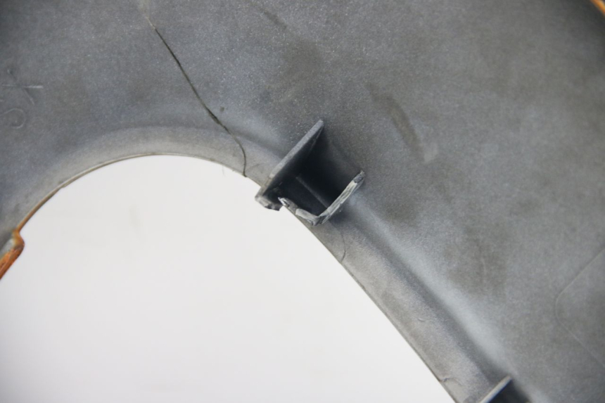 photo de RIGHT FRONT SIDE PANEL APRILIA ATLANTIC 500 (2002 - 2003) - Focus on structure