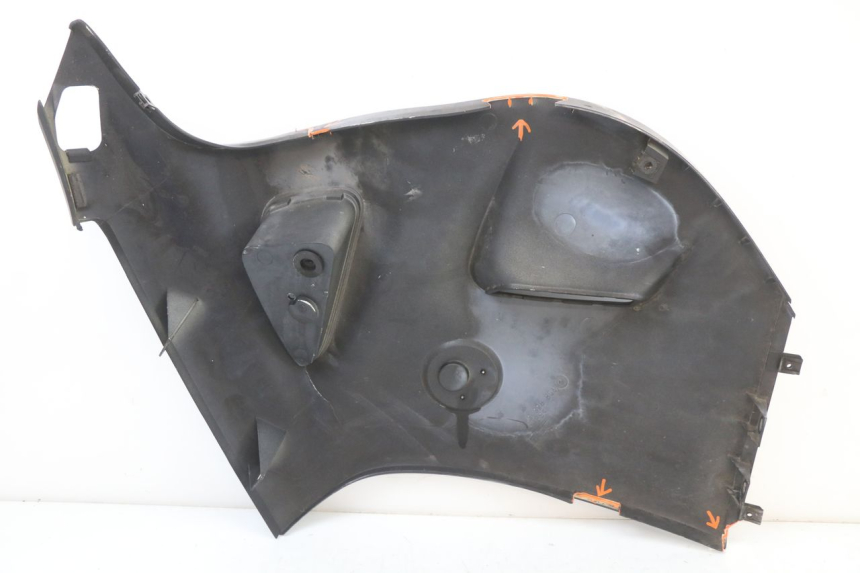 photo de RIGHT FRONT SIDE PANEL BMW C1 125 (2000 - 2003) - Zoom on usage condition