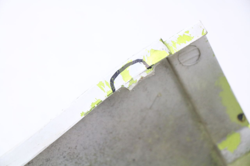 photo de RIGHT FRONT FAIRING ERIDER CARGO 1 (2009 - 2018) - Fixing points details