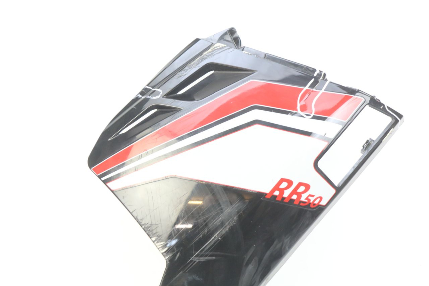 photo de RIGHT FRONT SIDE PANEL ORCAL CAVARO 4T 50 (2019 - 2023) - Fixing points details