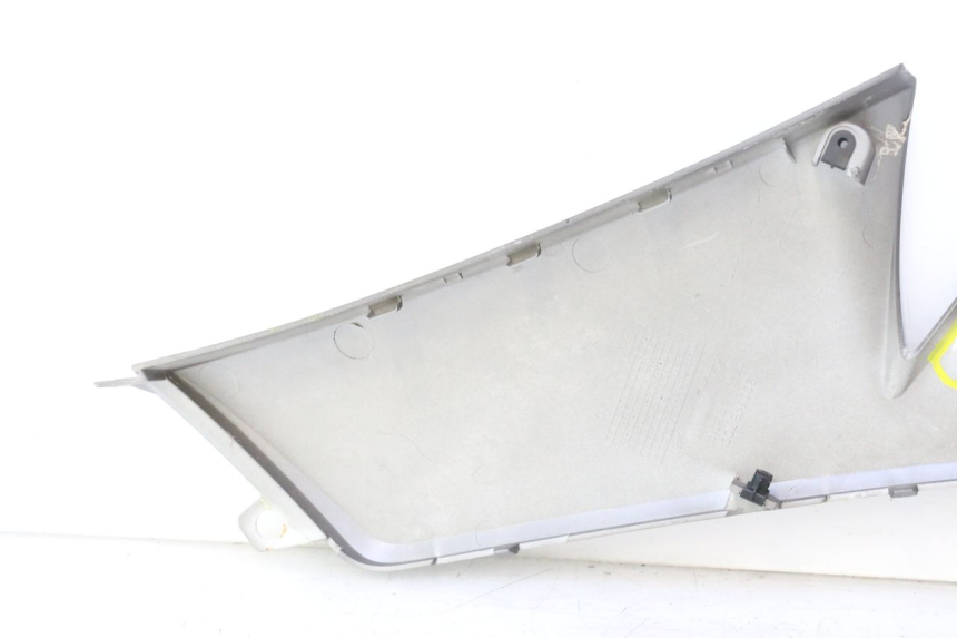 photo de RIGHT FRONT FAIRING PEUGEOT CITYSTAR 2T 50 (2018 - 2021) - Detailed visual inspection