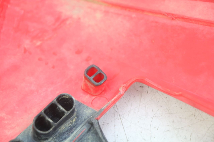 photo de RIGHT FRONT SIDE PANEL HONDA CRF CR-F RX 450 (2017 - 2021) - Zoom on usage condition