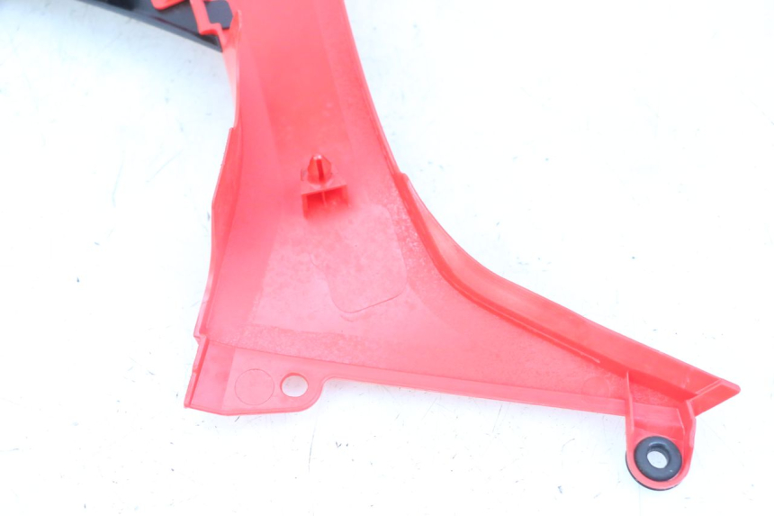 photo de RIGHT FRONT FAIRING HONDA CRF-F CRF F 110 (2019 - 2022) - Zoom on usage condition