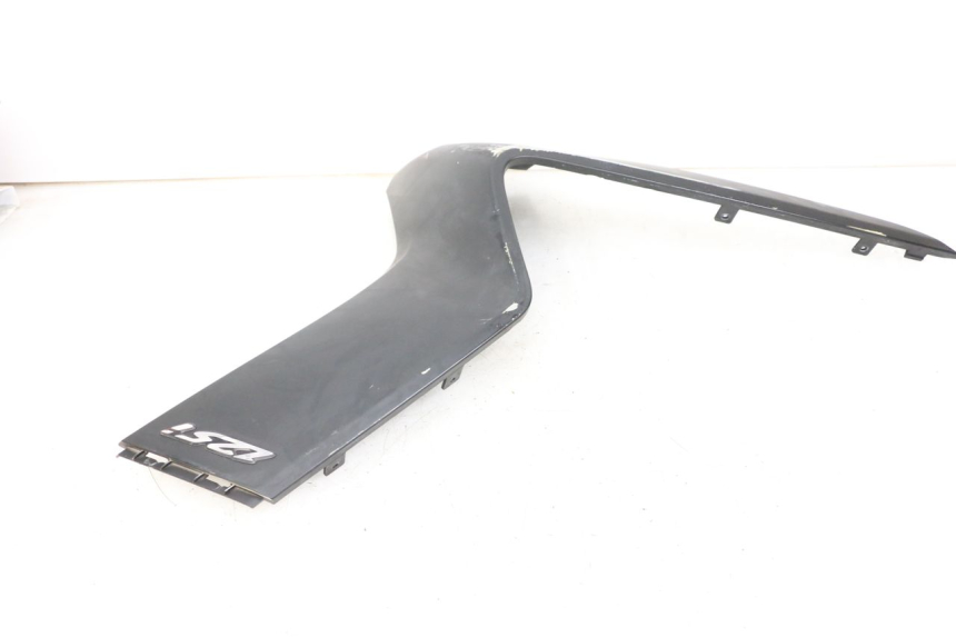 photo de RIGHT FRONT FAIRING KYMCO DINK STREET 125 (2009 - 2014) - Fixing points details