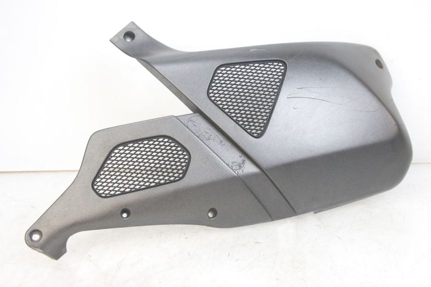 photo de RIGHT FRONT SIDE PANEL GILERA DNA 50 (2000 - 2007) - Main view