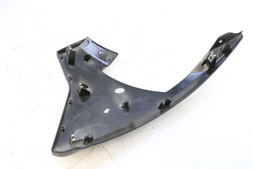 photo de RIGHT FRONT FAIRING KEEWAY F-ACT FACT EVO 50 (2020 - 2026) - Zoom on usage condition