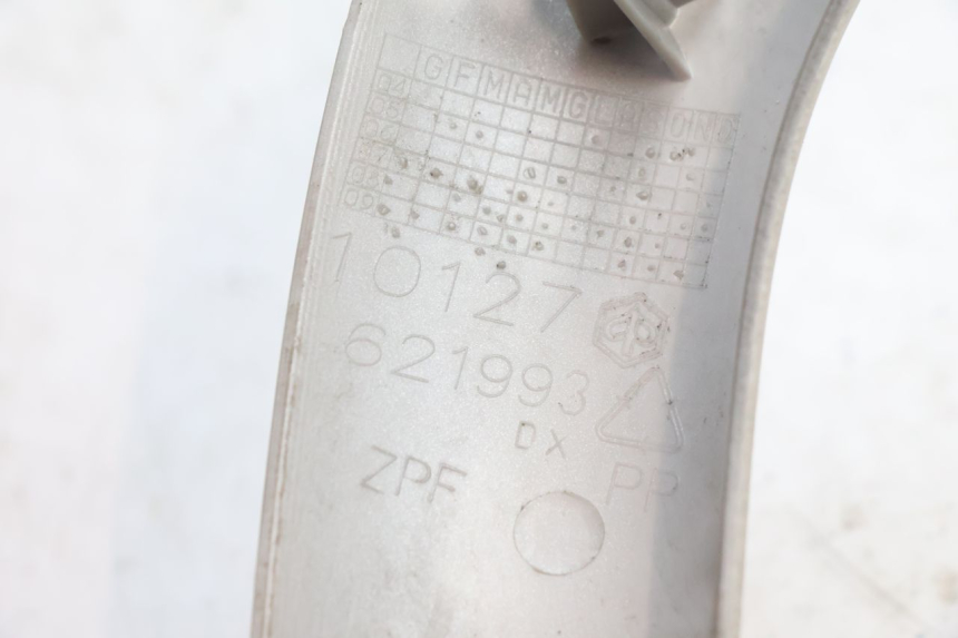 photo de RIGHT FRONT FAIRING PIAGGIO FLY 2T 50 (2004 - 2017) - Markings and original references