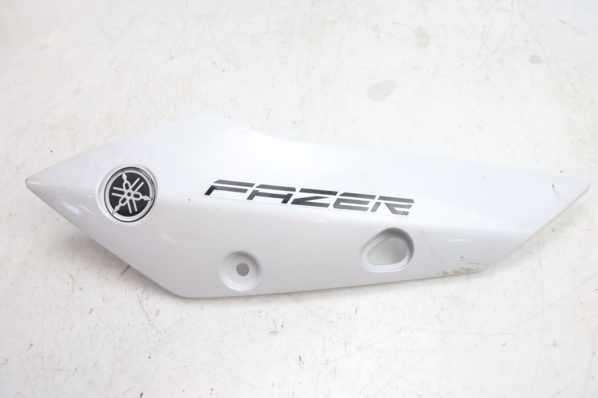 photo de RIGHT FRONT FAIRING YAMAHA FZ8 800 (2010 - 2016) - Main view