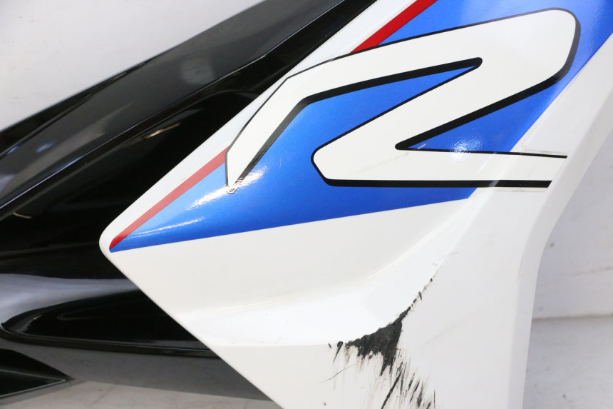 photo de RIGHT FRONT FAIRING BMW G310 R 310 (2016 - 2020) - High-resolution close-up