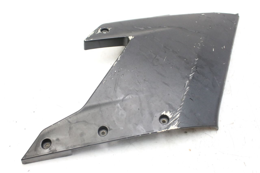 photo de RIGHT FRONT SIDE PANEL DERBI GPR 50 (2004 - 2009) - Surface and material condition