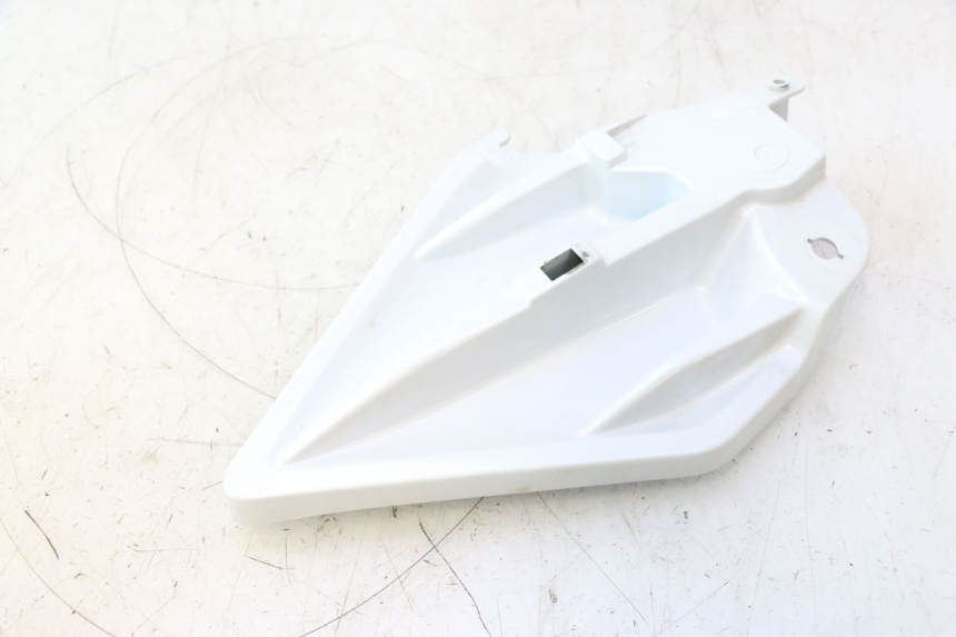 photo de FRONT RIGHT LOWER SIDE PANEL YAMAHA FZ8 800 (2010 - 2016) - Component detail