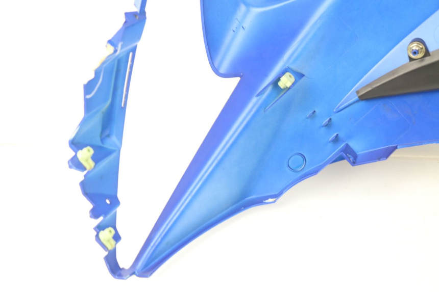 photo de RIGHT FRONT FAIRING PEUGEOT JET FORCE CARBU 50 (2003 - 2016) - Technical close-up