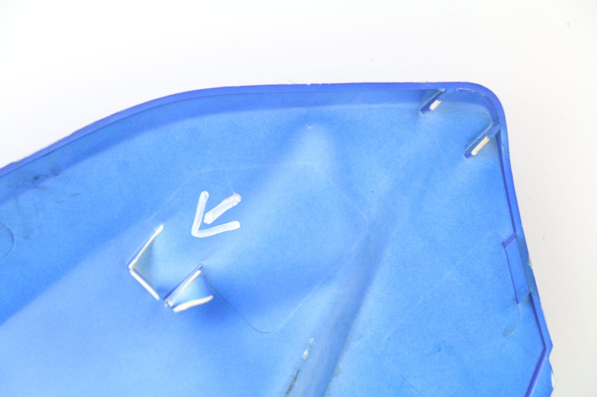 photo de RIGHT FRONT FAIRING PEUGEOT JET FORCE CARBU 50 (2003 - 2016) - Fixing points details