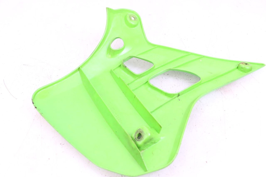 photo de RIGHT FRONT FAIRING KAWASAKI KDX 125 (1990 - 1991) - Alternative perspective