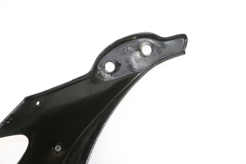 photo de RIGHT FRONT FAIRING HONDA NSR R 125 (1994 - 2003) - Distinctive features