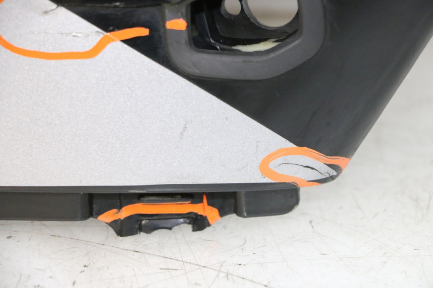 photo de RIGHT FRONT FAIRING HONDA NSR R 125 (1994 - 2003) - Alternative perspective