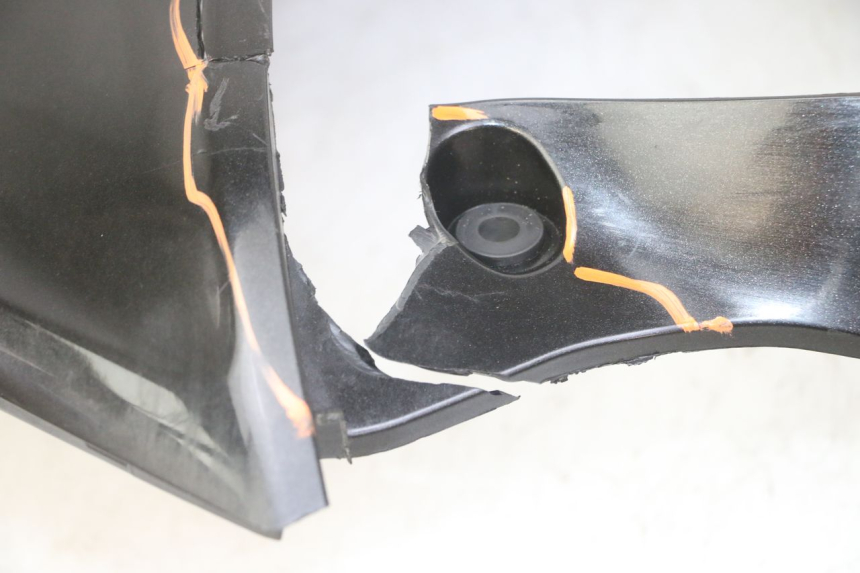 photo de RIGHT FRONT FAIRING HONDA NTV DEAUVILLE ABS 700 (2007 - 2016) - Supplementary product photo