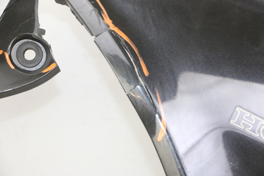 photo de RIGHT FRONT FAIRING HONDA NTV DEAUVILLE ABS 700 (2007 - 2016) - Component detail