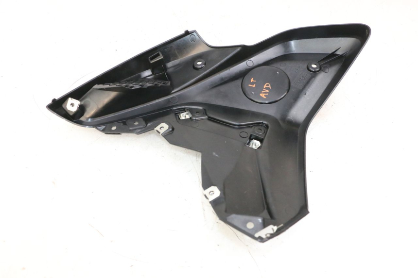 photo de RIGHT FRONT FAIRING BMW R GS 1250 (2021 - 2024) - Technical close-up