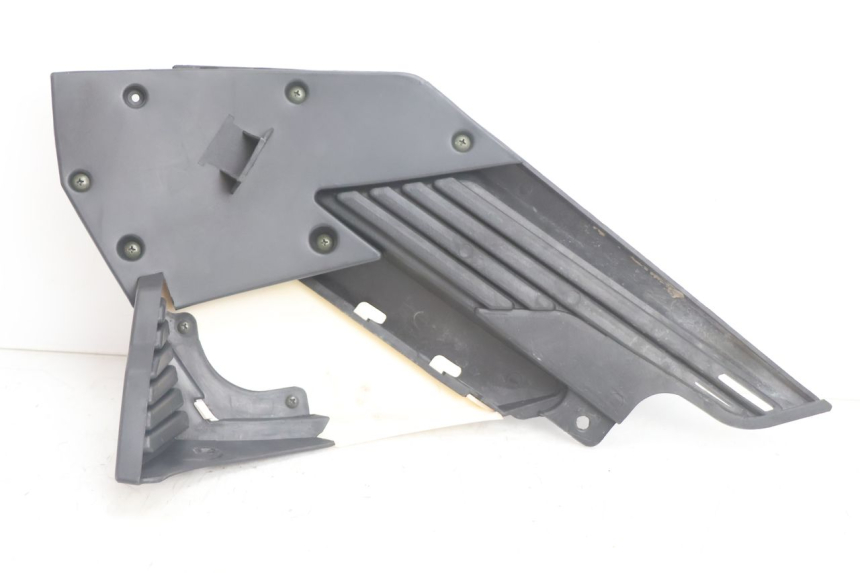 photo de RIGHT FRONT FAIRING YAMASAKI ROADSTER 50 (2013 - 2018) - Product overview