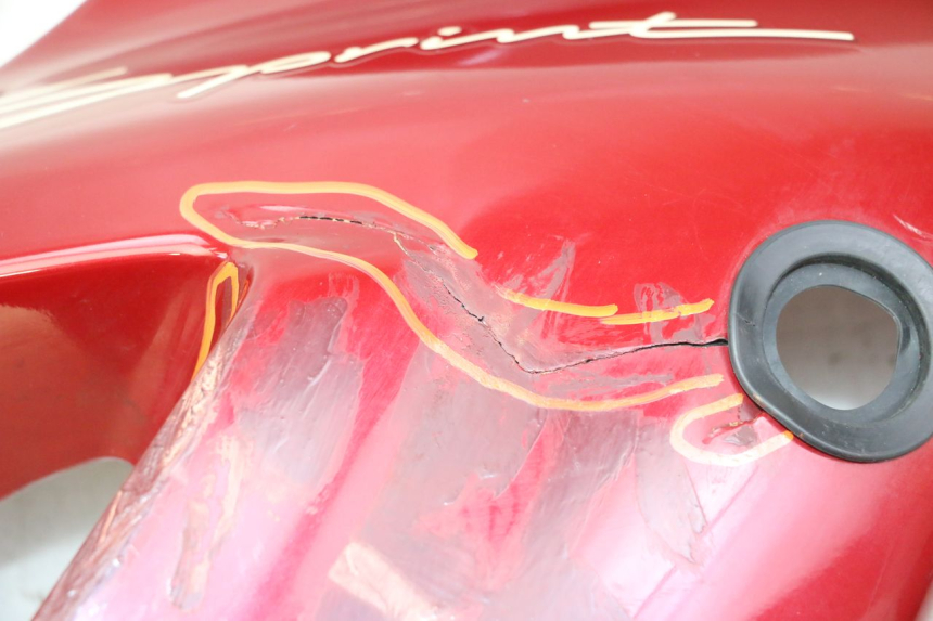 photo de RIGHT FRONT FAIRING TRIUMPH SPRINT 900 (1995 - 1998) - High-resolution close-up