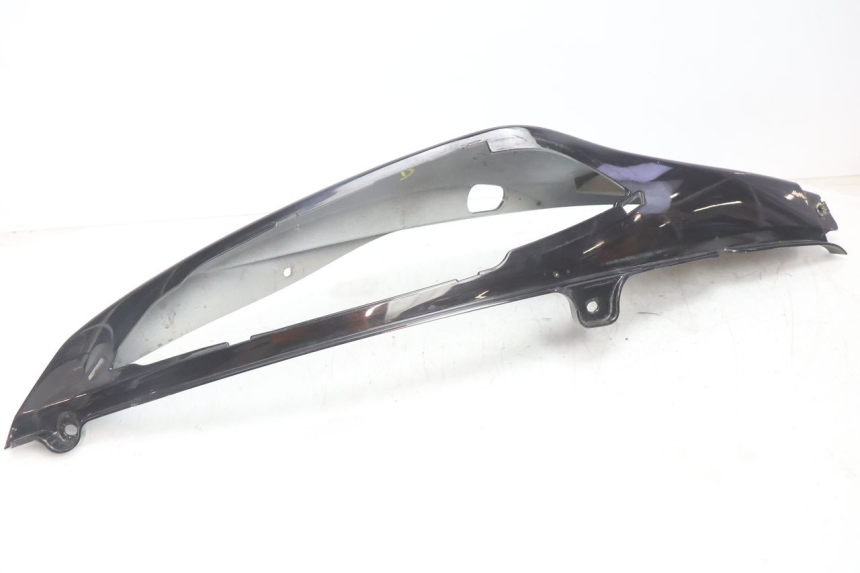 photo de RIGHT FRONT FAIRING CAN-AM SPYDER RS 1000 (2008 - 2012) - Alternative perspective