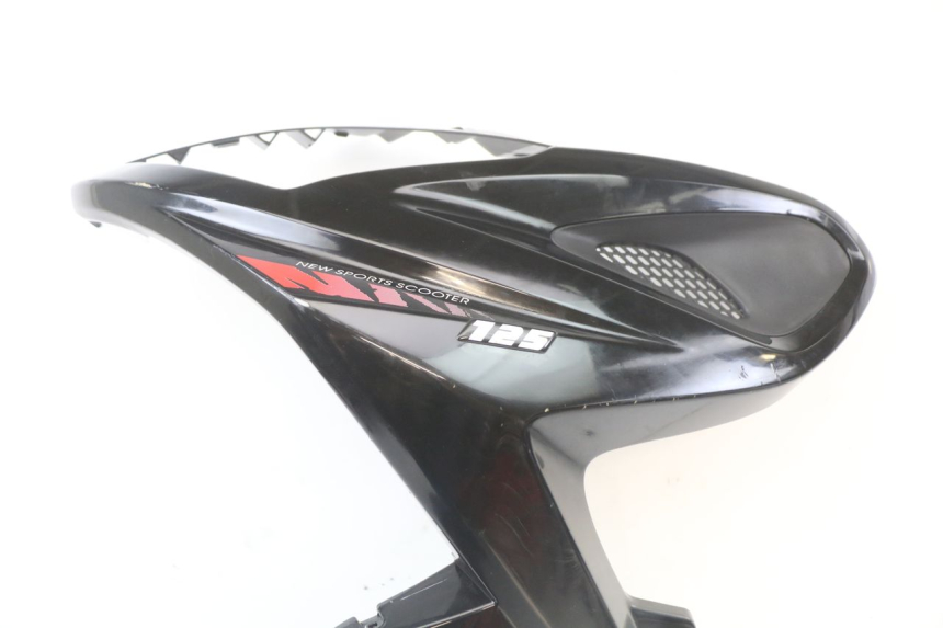 photo de RIGHT FRONT FAIRING KYMCO SUPER 8 125 (2008 - 2015) - Zoom on usage condition