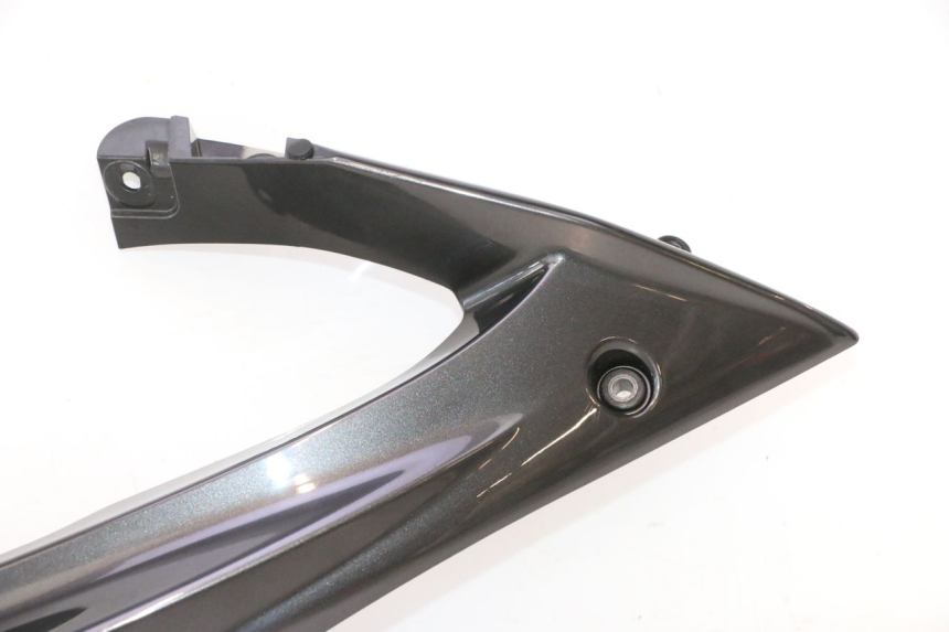 photo de FRONT RIGHT UPPER SIDE PANEL YAMAHA YZF R6 600 (2008 - 2009) - Component detail
