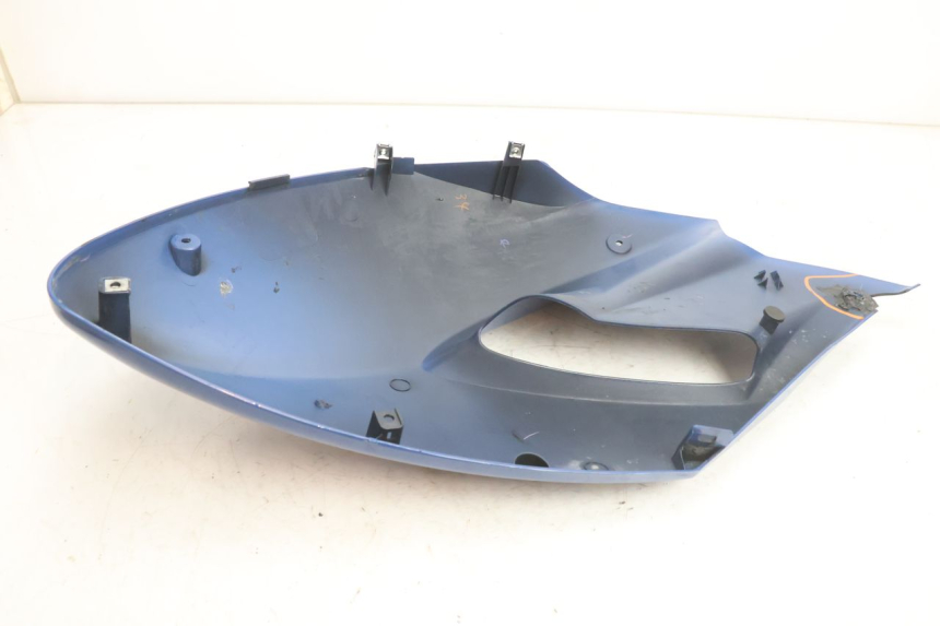 photo de RIGHT FRONT SIDE PANEL YAMAHA TDM ABS 900 (2002 - 2014) - Fixing points details