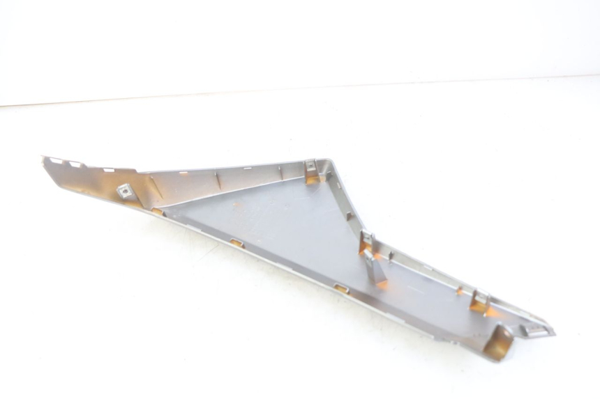 photo de RIGHT FRONT SIDE PANEL HONDA VISION NSC R 50 (2013 - 2015) - Alternative perspective