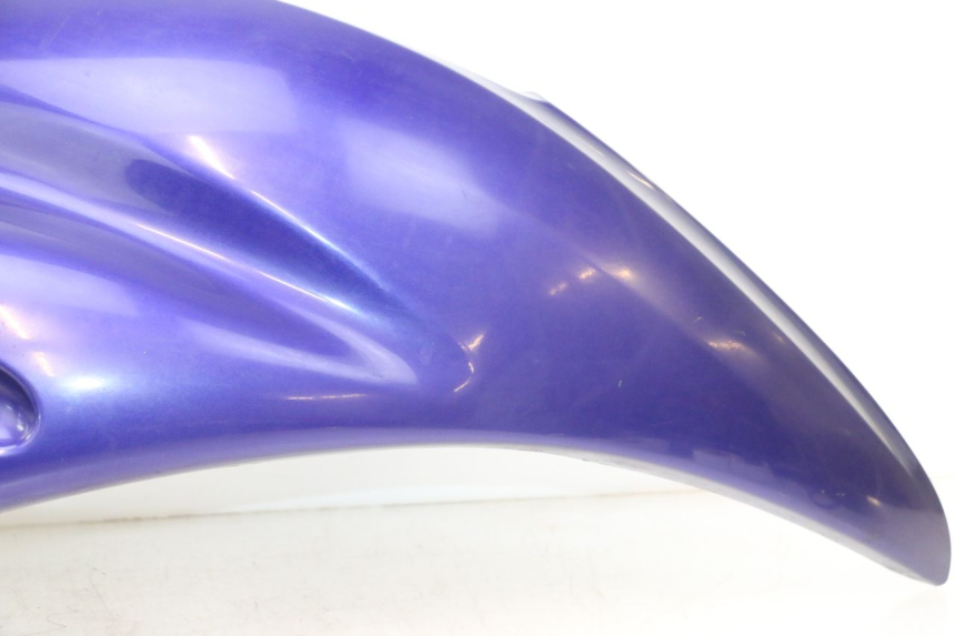 photo de RIGHT FRONT FAIRING YAMAHA WAVE RUNNER GP R 1200 (2000 - 2003) - Distinctive features